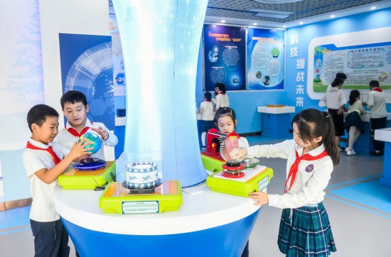 重慶高新區(qū)科學(xué)課堂。