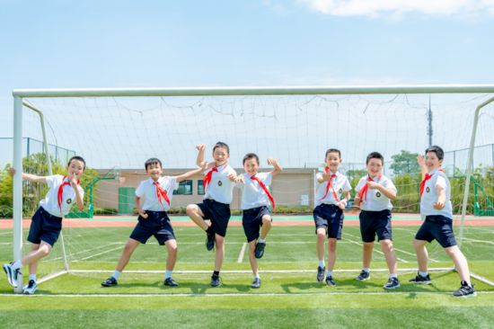 重慶高新區(qū)學(xué)子。